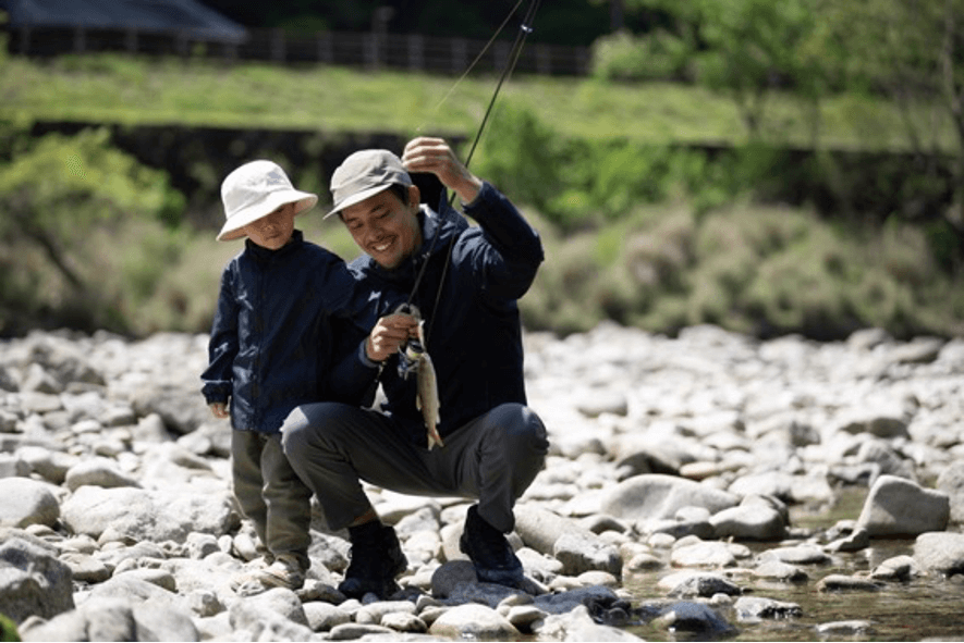 家族で楽しむ渓流釣り | SHIMANO シマノ