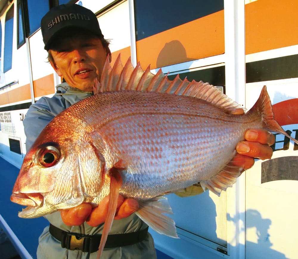 当日は1kg級を頭に5枚を釣りさすがの竿頭。