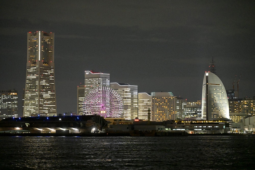 デイとはまた違った表情を見せる都会の港湾部。普段はなかなか見れない海からの夜景を楽しめるのもインショアだ。