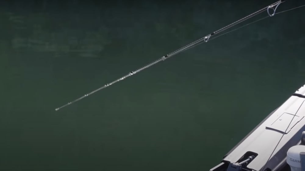 ワーム系のフィネスの釣りではマストとなるシェイクのピッチがより細かく出せる。