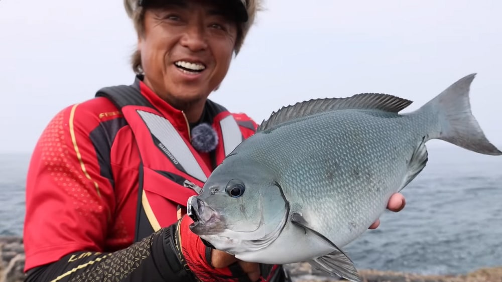 激しい潮と瀬をマスターチューンでかわし、満足度の高い1尾へとたどり着いた。「ホントよく引いた。心震えますよね」。