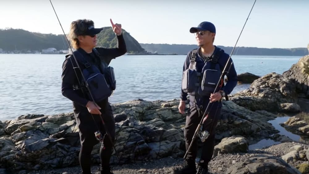 坂本さんは、以前エギングを教えてもらった湯川さんと再会。再び一緒に釣りをすることに。