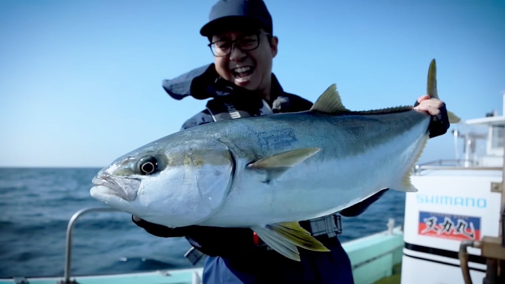 魚の引きに合わせてテクニカルレバーを活用すればリールへの負担は軽くなる。大型魚とやり取りするコツだ。