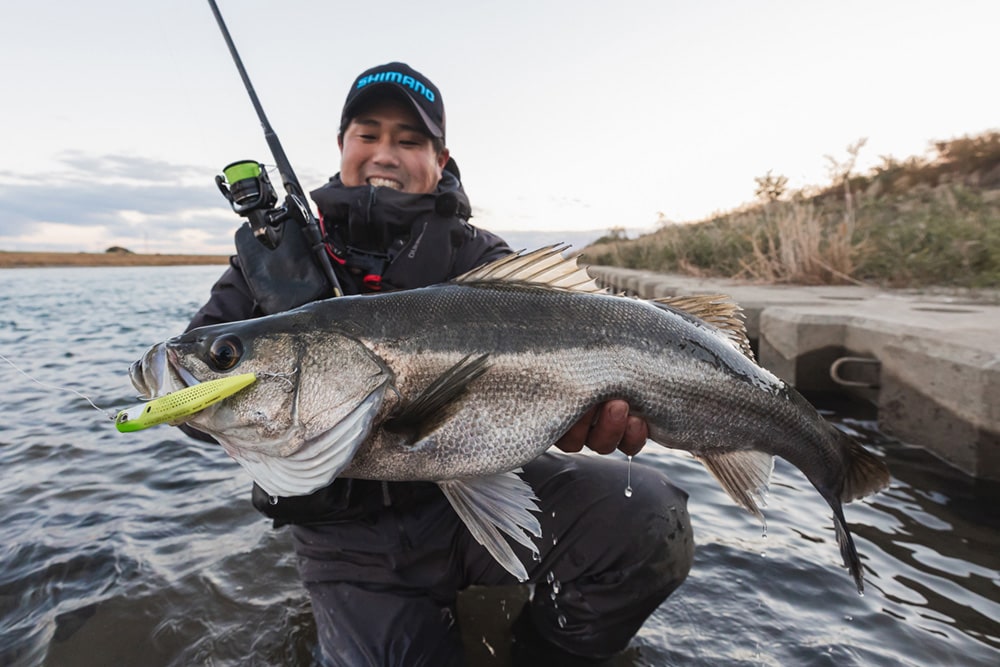 ドリフト釣法を駆使して狙い撃て。初秋の河川で「カウンターウェイク80F」の使用法を解説。