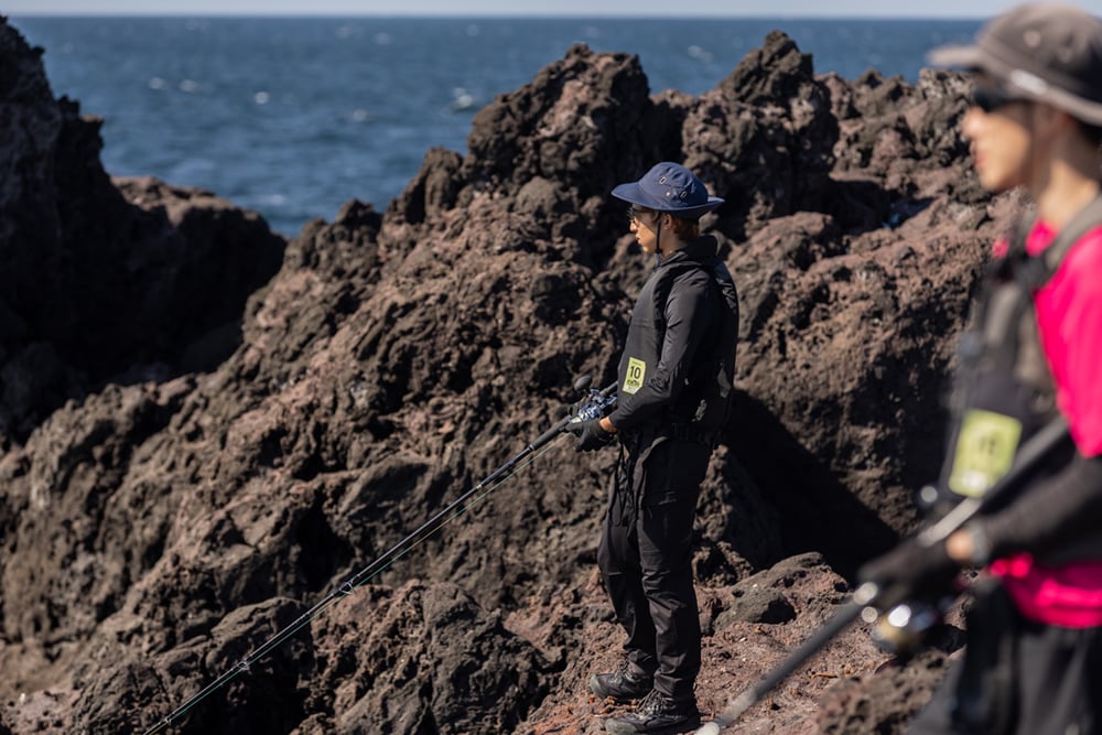 さらに、大型もヒットした話を聞く限り、やはり魚はしっかりと磯周りに付いているので、そのチャンスをどうやってものにするかが重要と感じている様子でした。