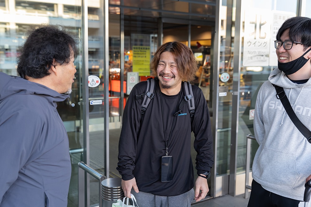 最初は2人とも少し緊張した様子でしたが、嶋田さんの持ち前の明るさとトーク力で、あっという間に和やかな雰囲気に様変わり。