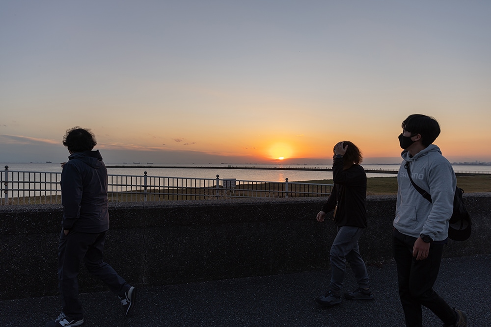 無事に全員合流したら、初日は移動日で、空いた時間で明日の釣り場を見に行くことになりました。