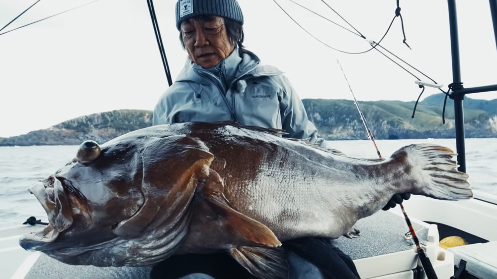 チェルマーレ泳がせHH170は、一生に一度の大魚と対峙するために頼りになるロッド。大型狙いは、しっかりとした準備が必要だ。 チェルマーレ泳がせHH170は、一生に一度の大魚と対峙するために頼りになるロッド。大型狙いは、しっかりとした準備が必要だ。