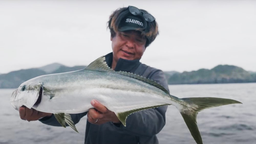 魚が上ずっていると感じ、中層のやや上で見事ヒラマサをヒットさせた。
