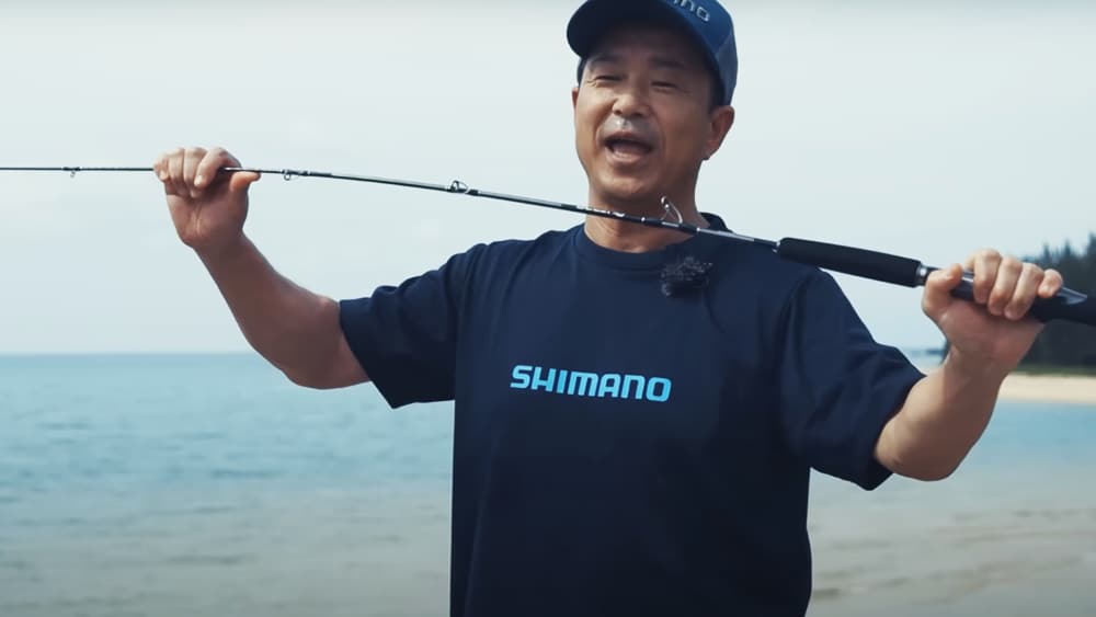 NEWオシアEJはバットセクションのパワーアップによって、電動ジギングが変わったと語る松岡さん。 NEWオシアEJはバットセクションのパワーアップによって、電動ジギングが変わったと語る松岡さん。