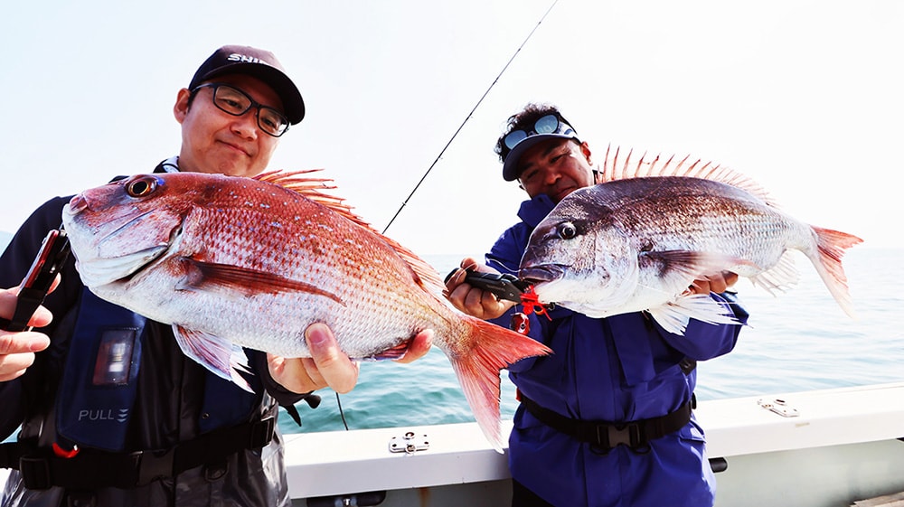 最新フォースマスター300DHを使い電動鯛ラバで攻略する三国沖　赤澤康弘＆富所潤