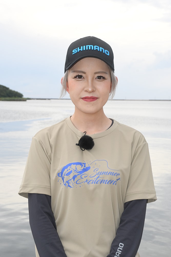 清水 彩香（しみず あやか）