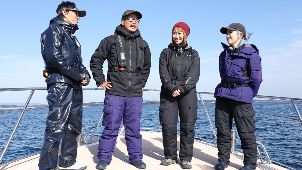 左から加藤さん、清水さん、角井さん、谷田さん。