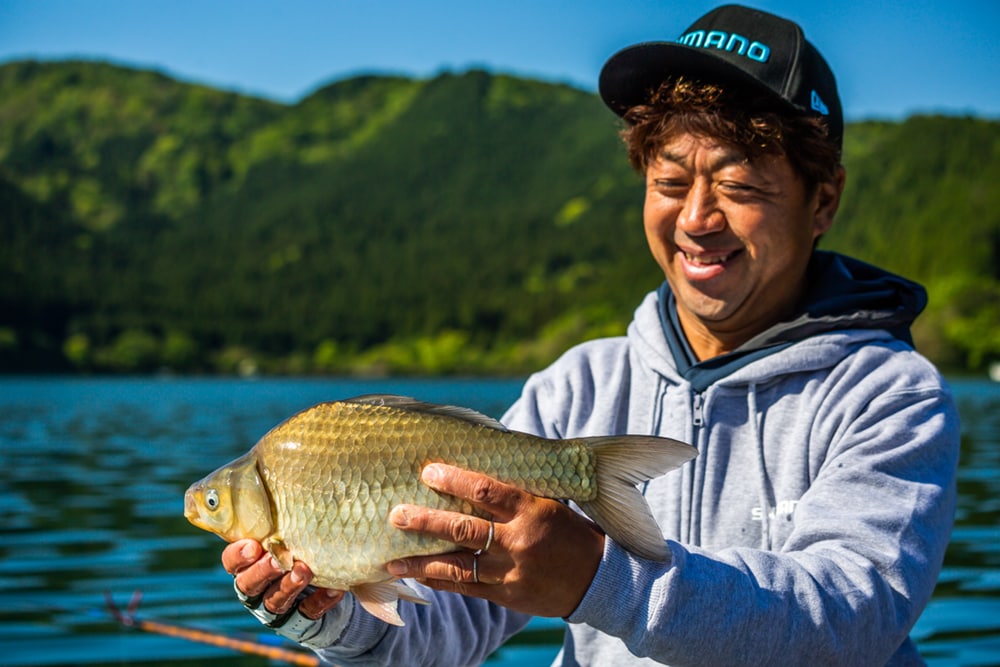 名手の推し竿【My Favorite Rod】岡田 清impression「飛天弓 閃光LII」長竿で復活の芦ノ湖を堪能する