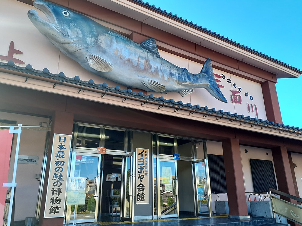 合流してまずは今日までの状況を確認、前々日が増水で中止、前日は開催されたものの水が高い状況で釣果なし。