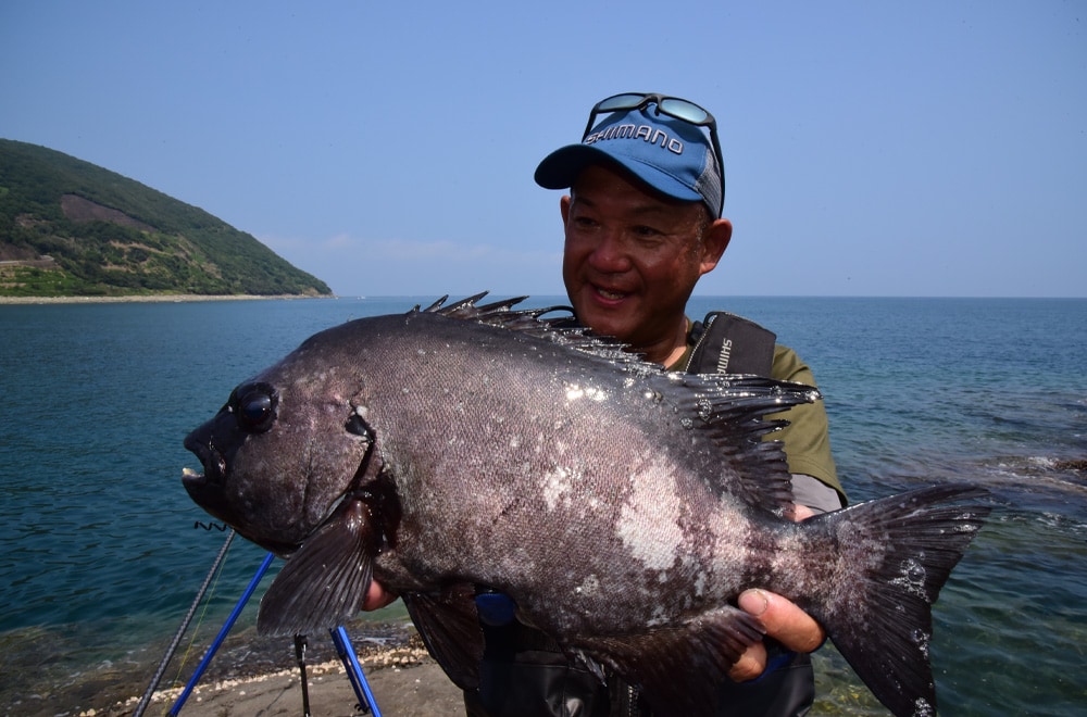 アベレージサイズの45cmオーバー。6匹とも読み通りの釣りで手にした。