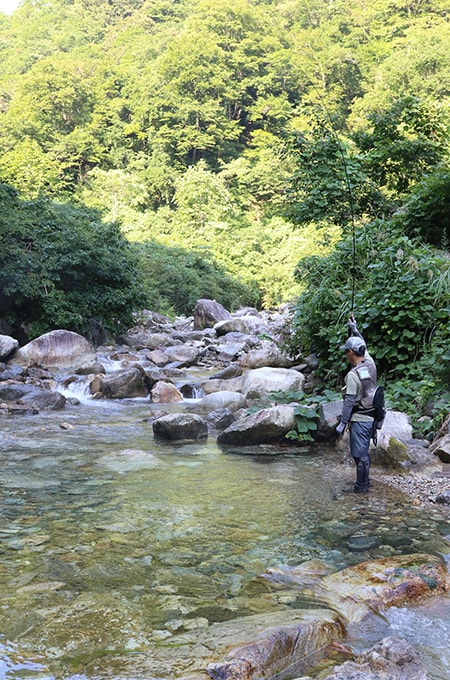 広めのプールでアタリ。ここぞという場所では何らかの反応がある。