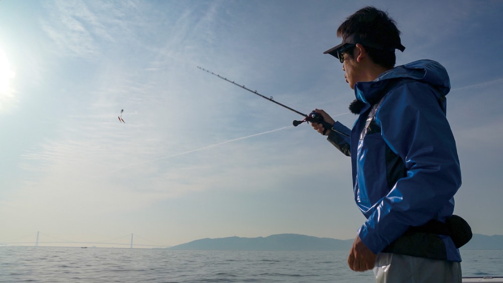 安全を確認してアンダーハンドでキャスト