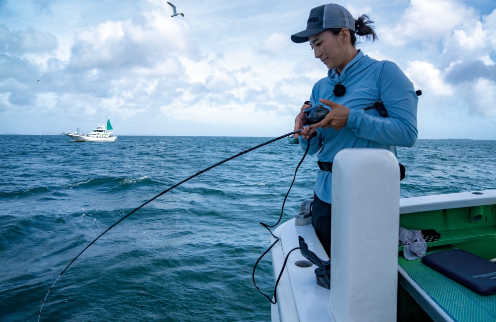 エサが傷んでいるのに使い続けがち。電動なら楽らくチェックができるのだ！