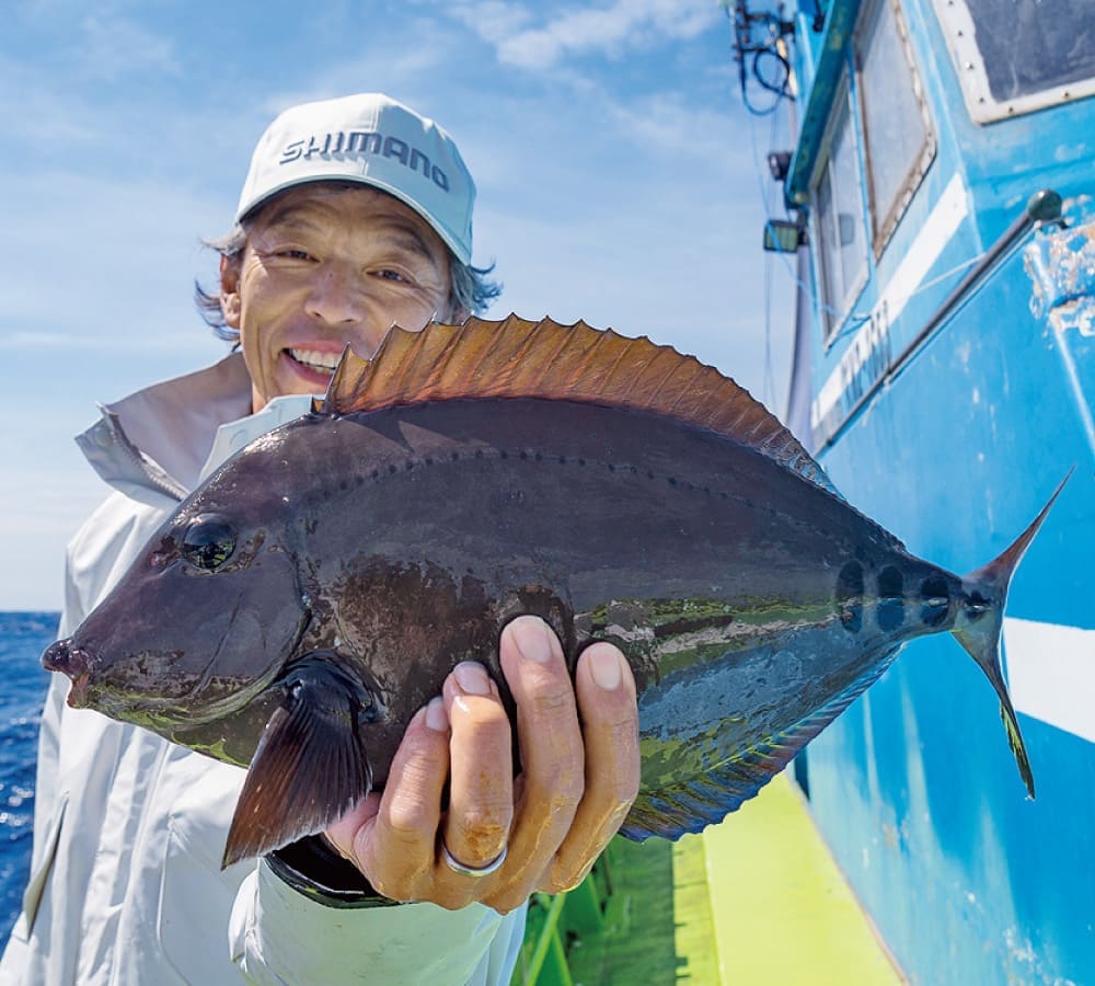 マダイかシマアジかという引きで楽しませてくれたサンノジ（ニザダイ）