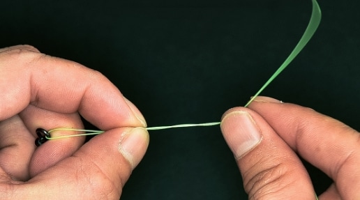 端糸を本線に５回ほど巻きつける