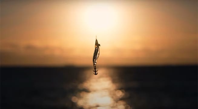 A pause presents the perfect opportunity for a fish to bite, but it also increases the risk of the fish sensing that the lure is artificial.
