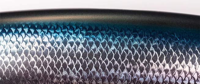 The Natural hologram authentically replicates fish scales, igniting a feeding frenzy among fish with its realistic allure.