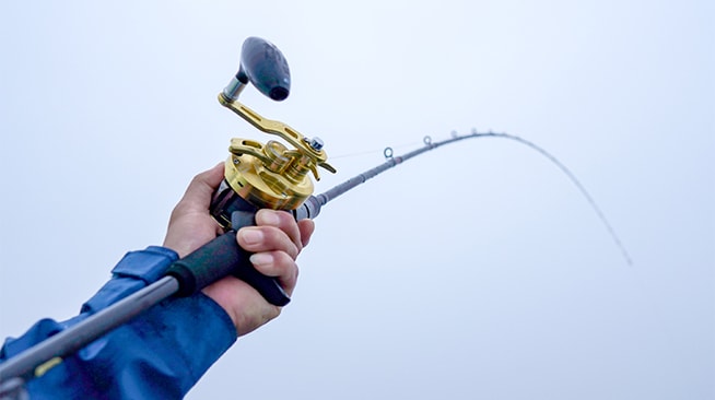Reducing strain in diverse fishing scenarios for improved operability and comfort.